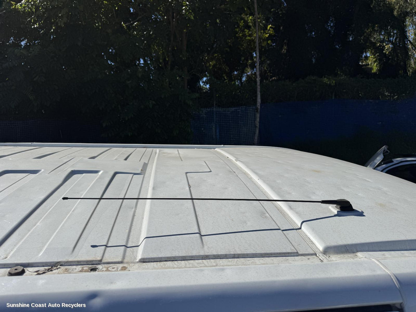 2015-2026 Renault Trafic Antenna