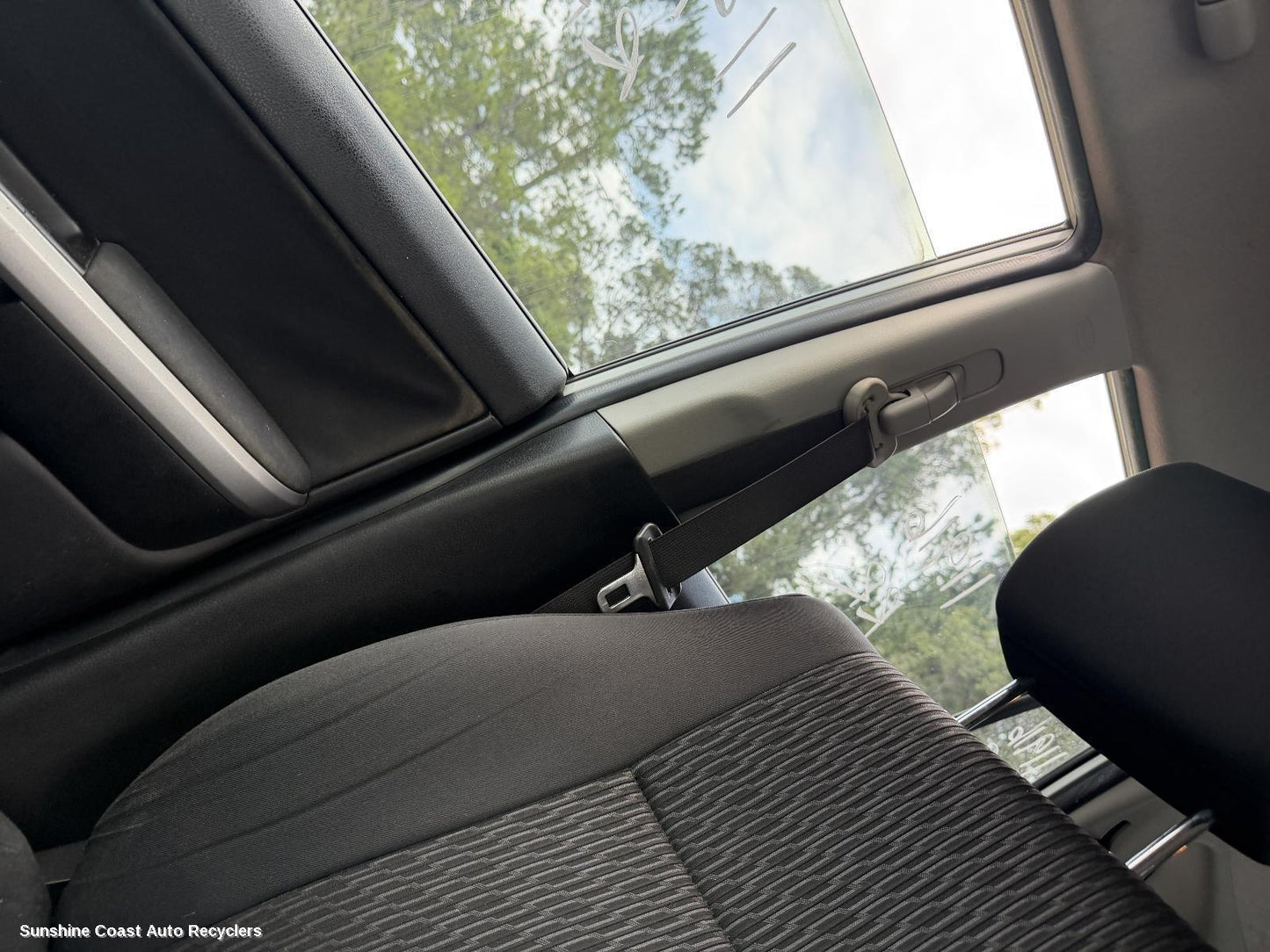 2013 Suzuki Vitara Seatbelt Stalk