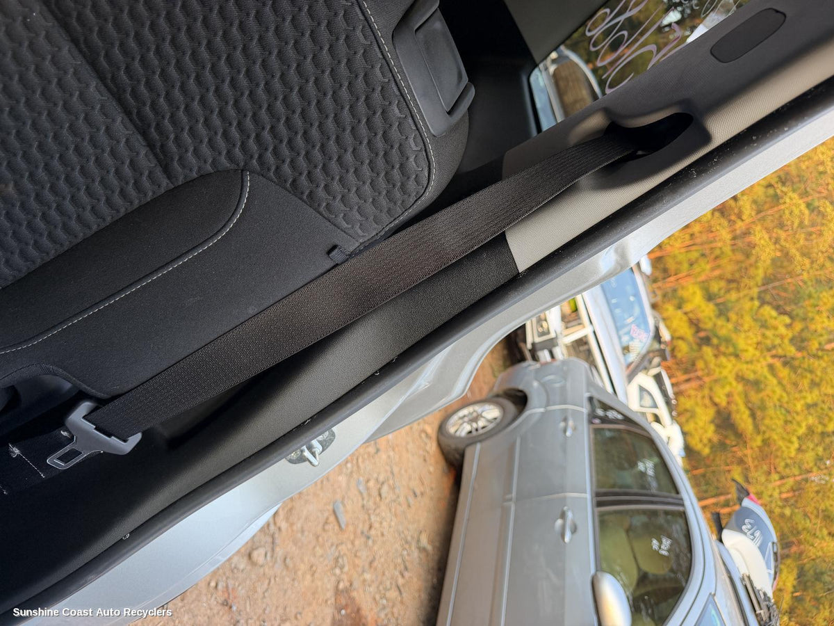 2018-2020 Holden Acadia Seatbelt Stalk