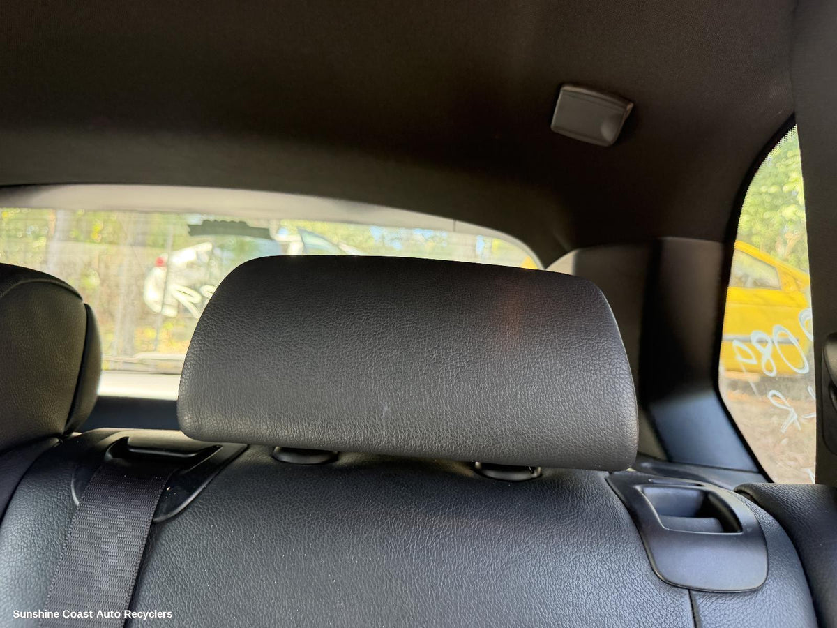 2006-2013 Bmw X5 Headrest
