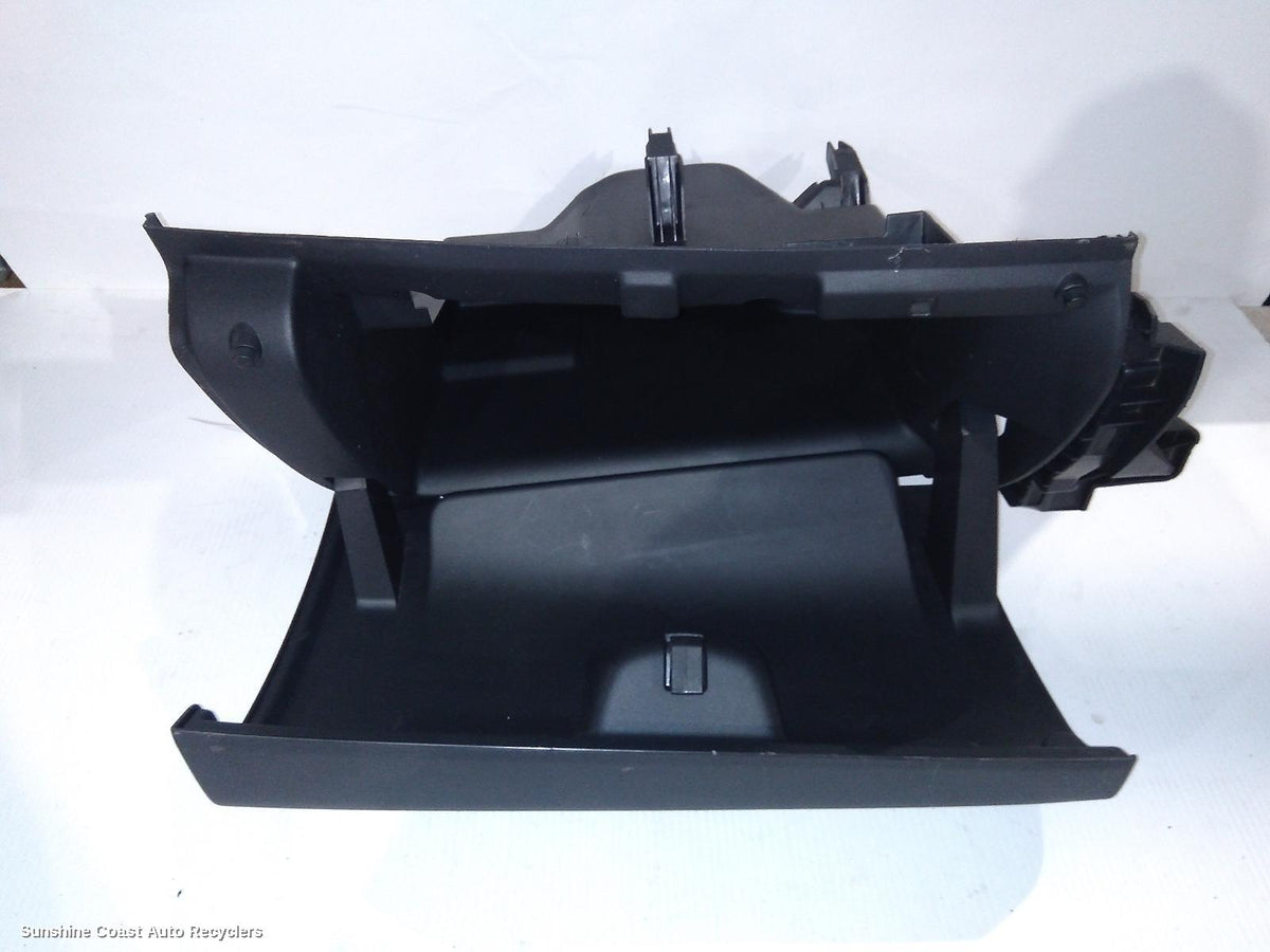 2015-2026 Renault Trafic Glove Box