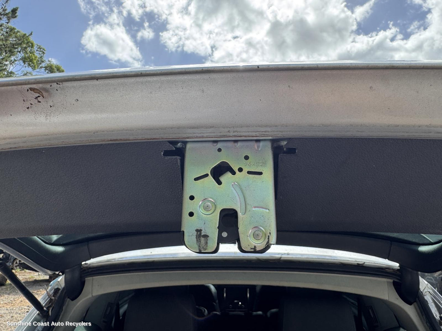 2010 Audi Q7 Door Boot Gate Lock