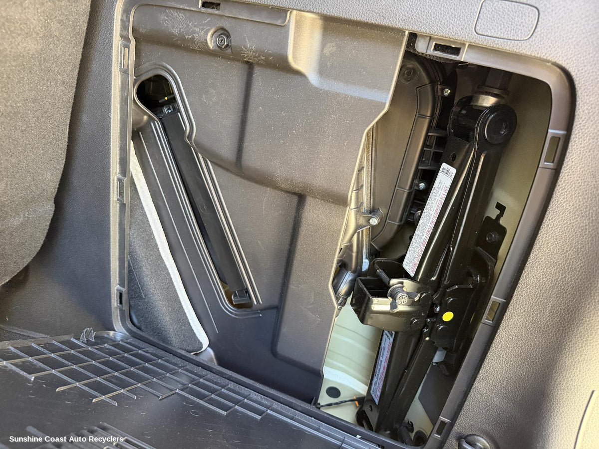 2020-2026 Kia Carnival/grand Carnival Jack Tool Kit
