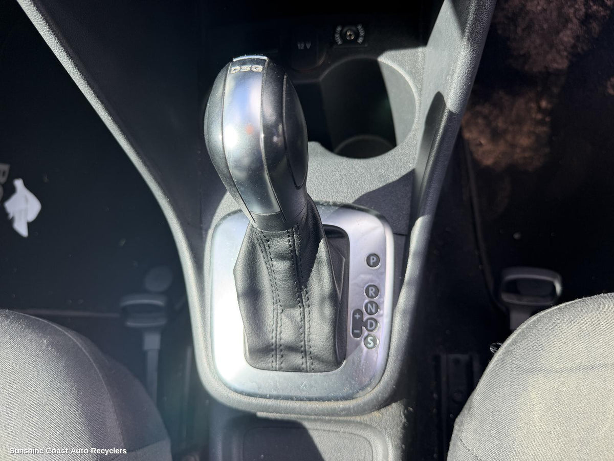 2010-2017 Volkswagen Polo Gear Stick Shifter