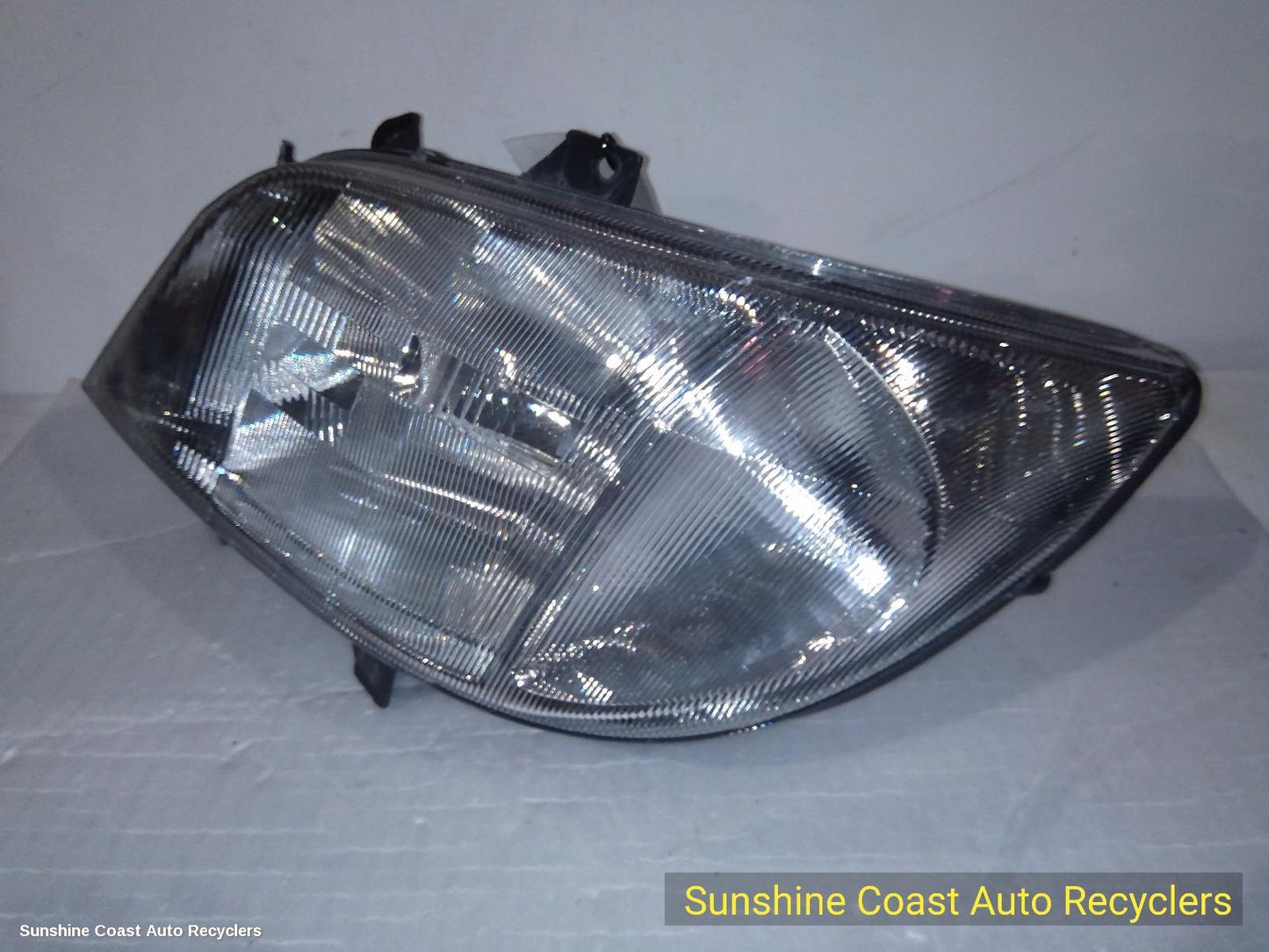2002 Mercedes Sprinter Left Headlamp