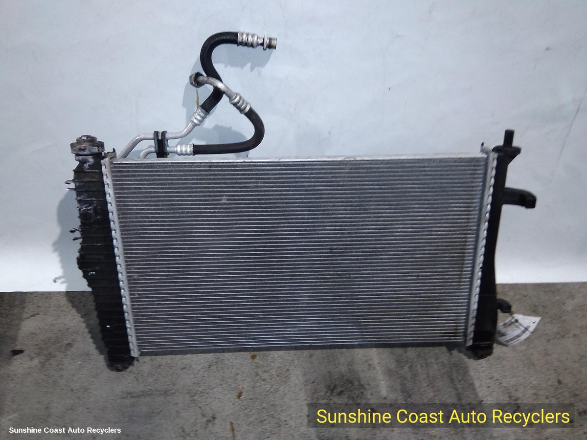2015-2021 Ldv G10 Radiator