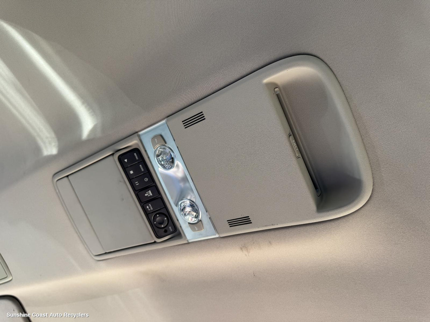 2010 Holden Commodore Courtesy Light