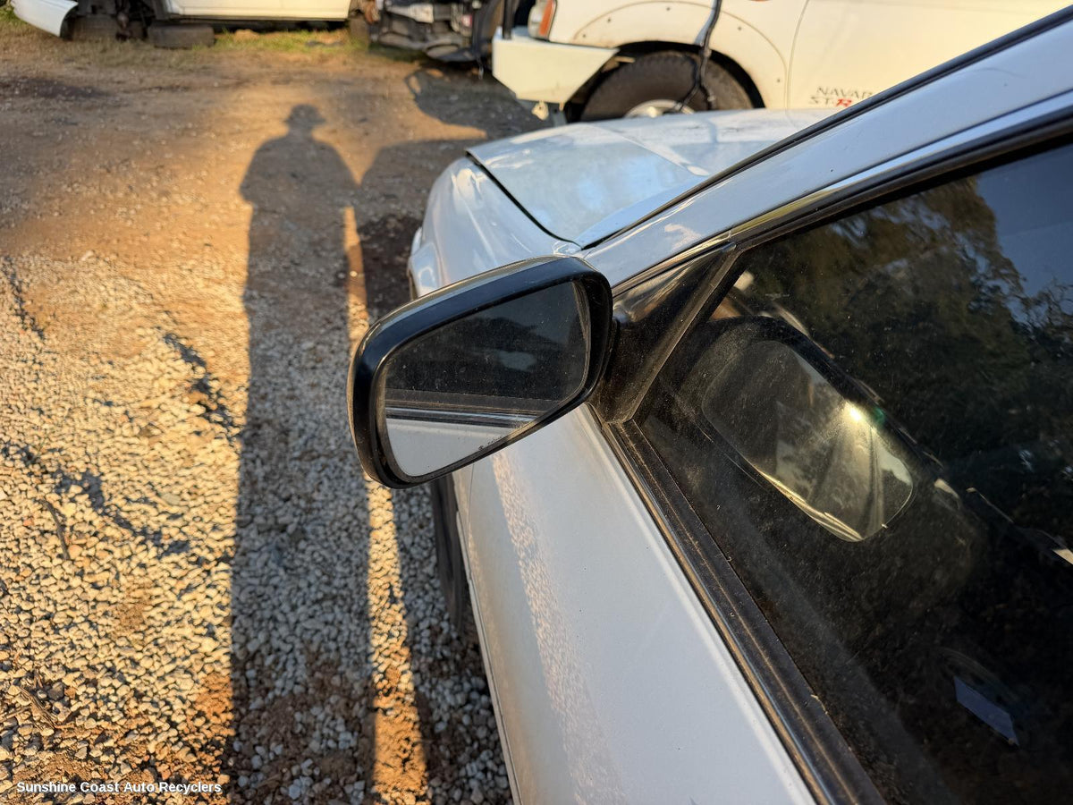 2000-2002 Toyota Camry Left Door Mirror