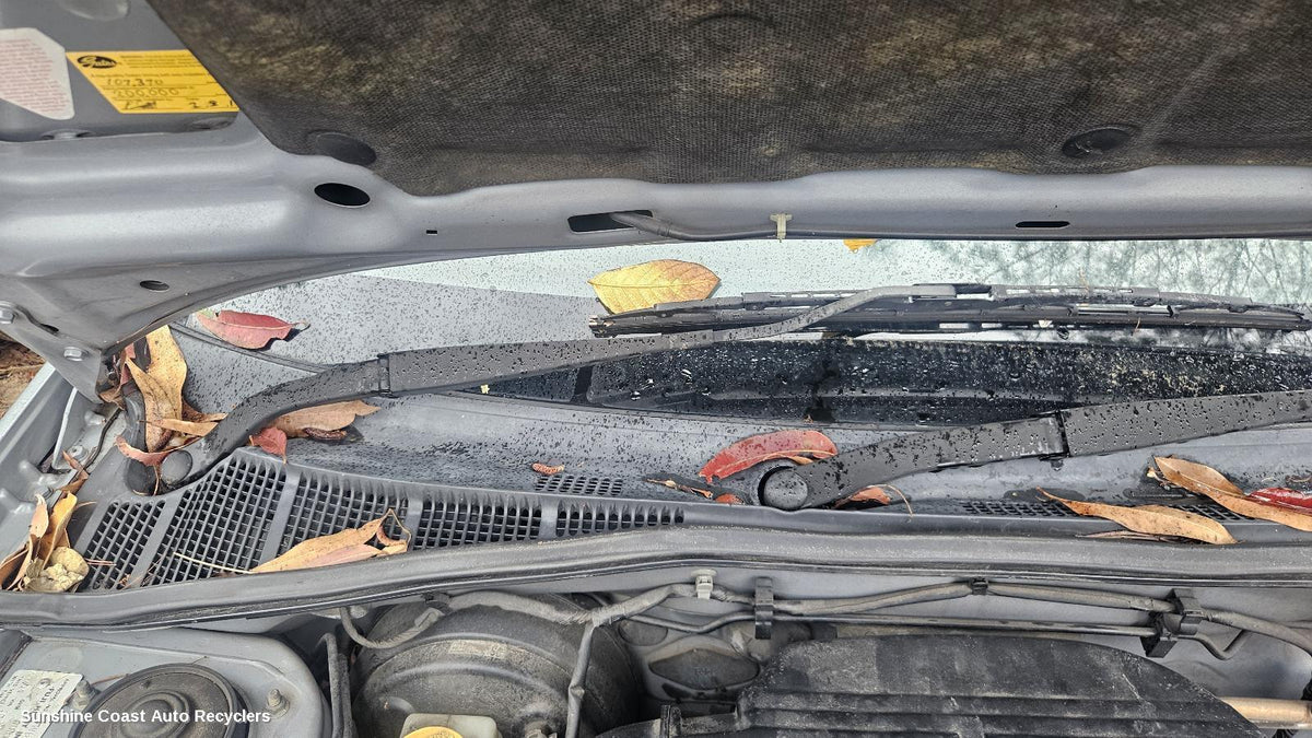 2002-2005 Subaru Impreza Wiper Arm