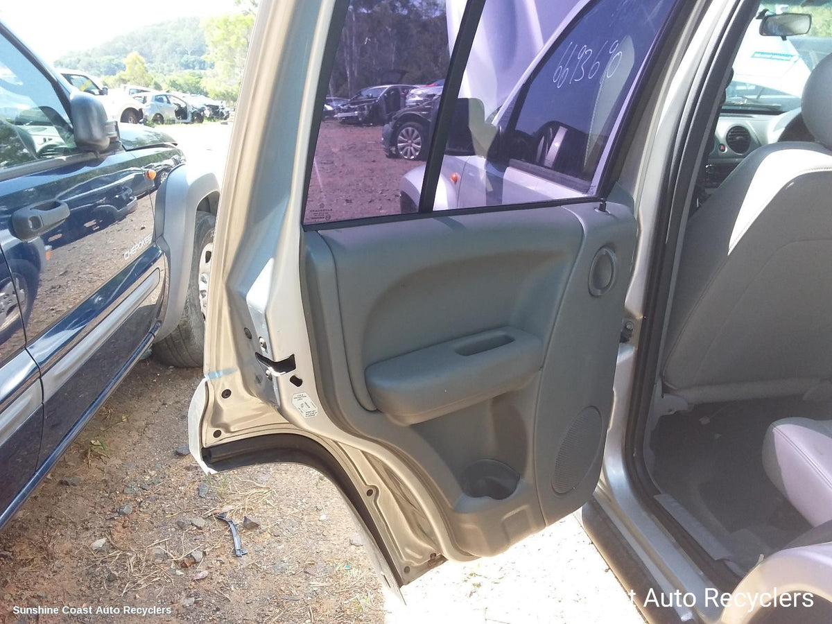 2001-2007 Jeep Cherokee Door Handle