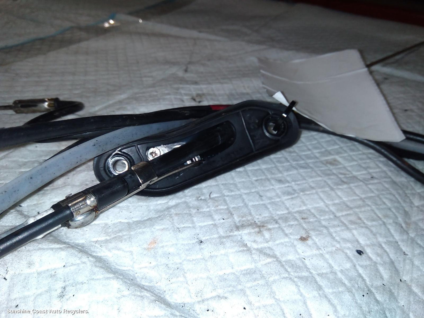 2013 Mitsubishi Triton Antenna