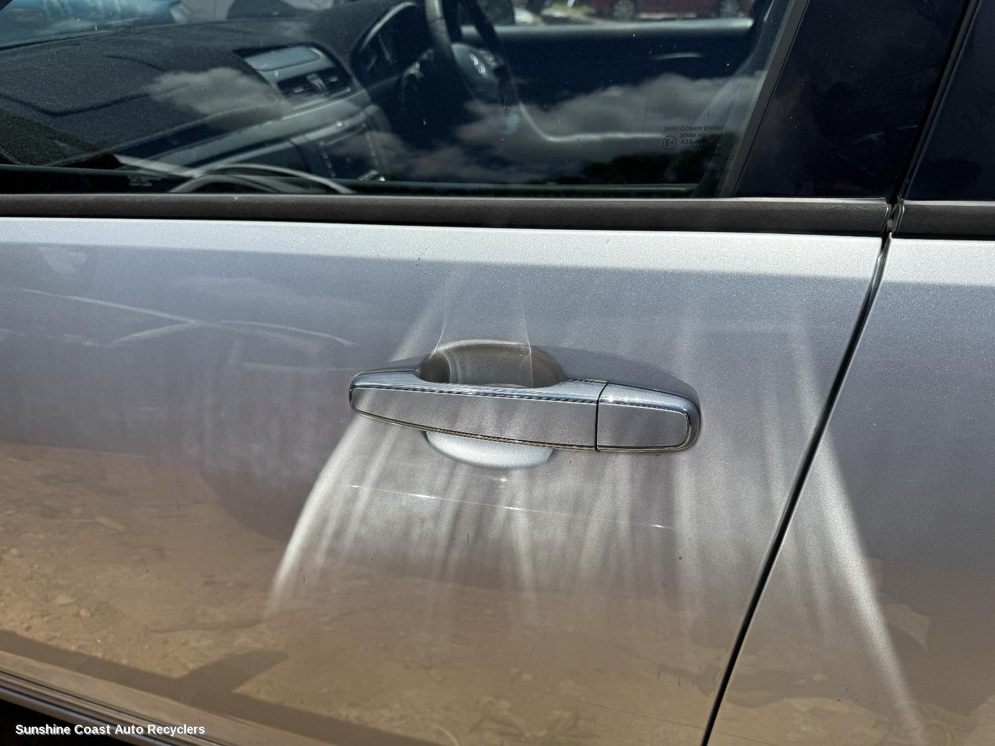 2010 Holden Commodore Door Handle