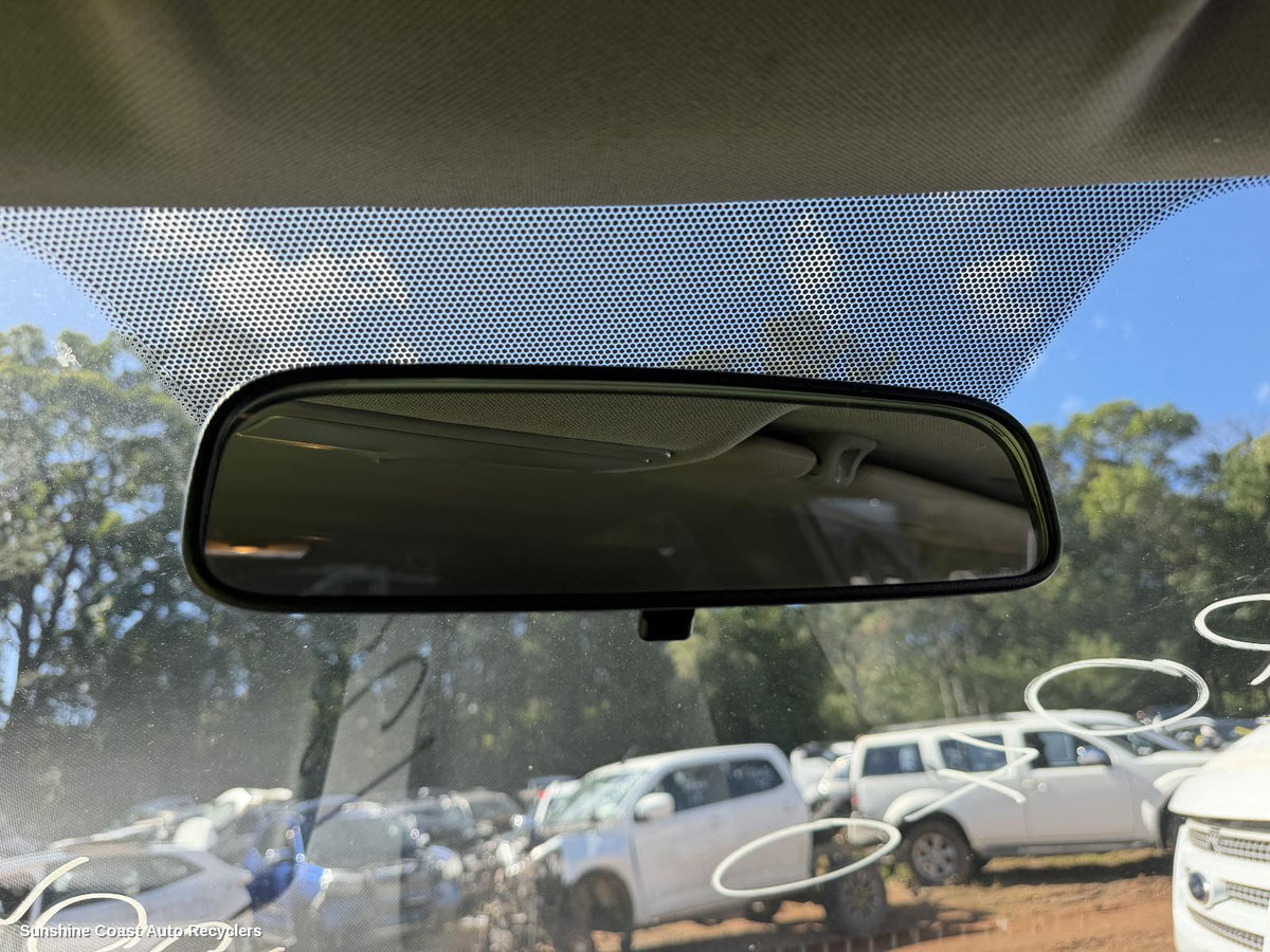 2011-2019 Hyundai Accent Interior Mirror