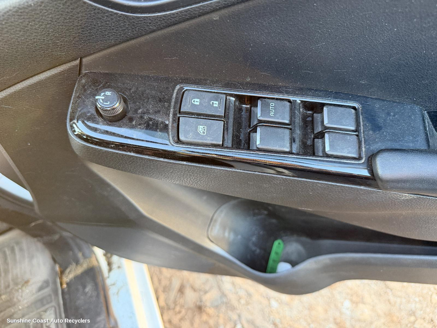 2020-2026 Mazda Bt50 Pwr Dr Wind Switch
