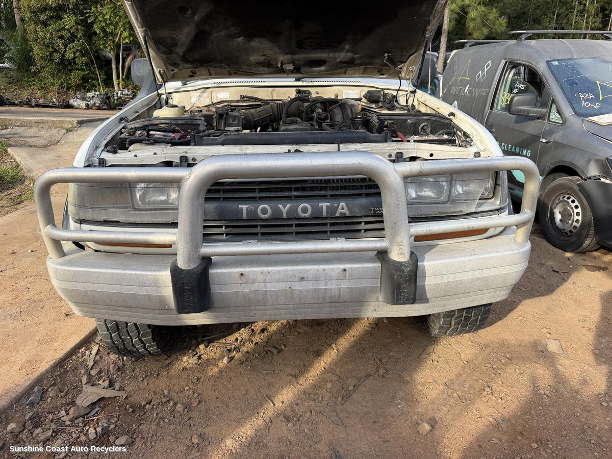 1990-1994 Toyota Landcruiser Grille