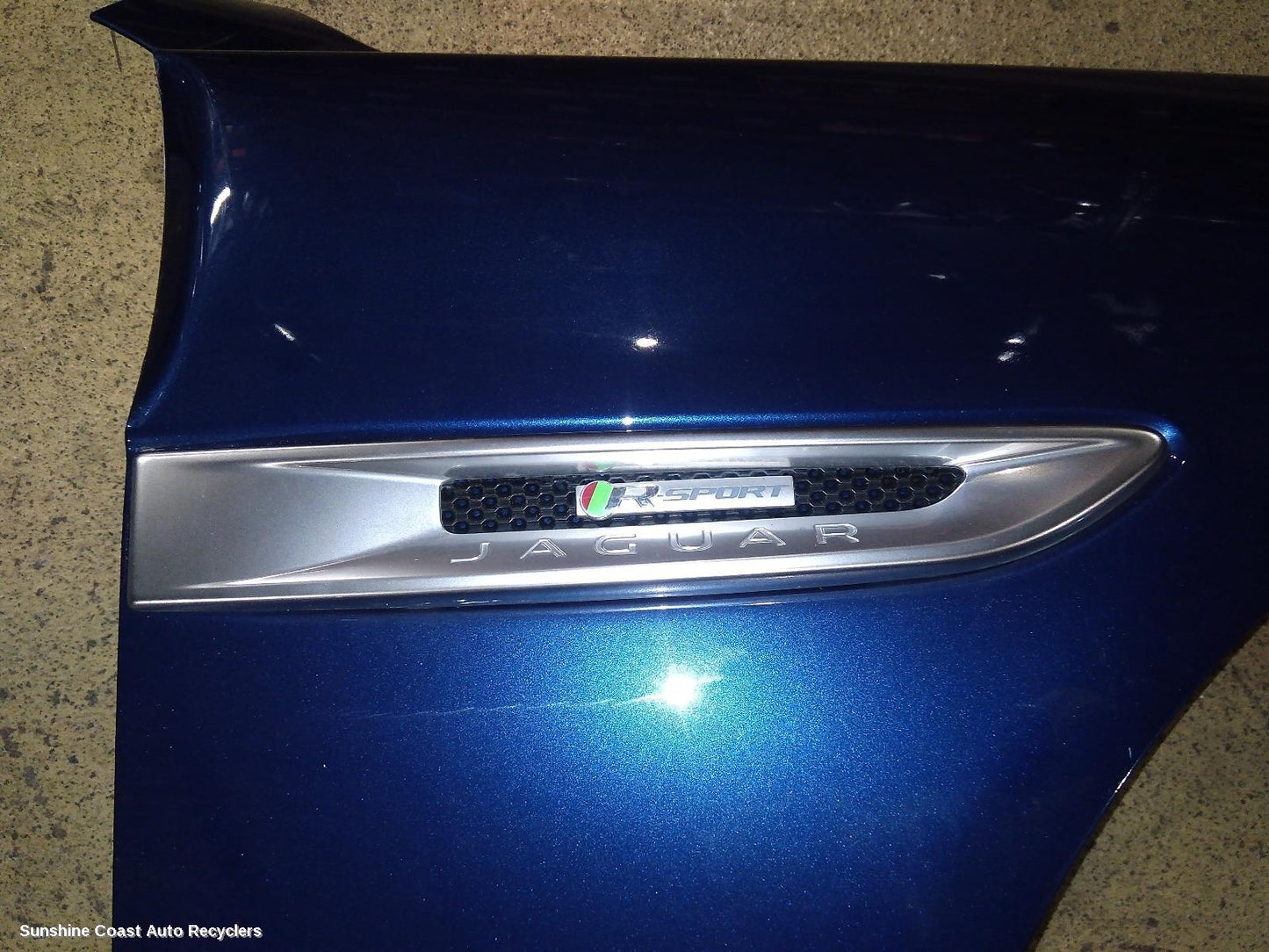 2015 Jaguar Xe Right Guard