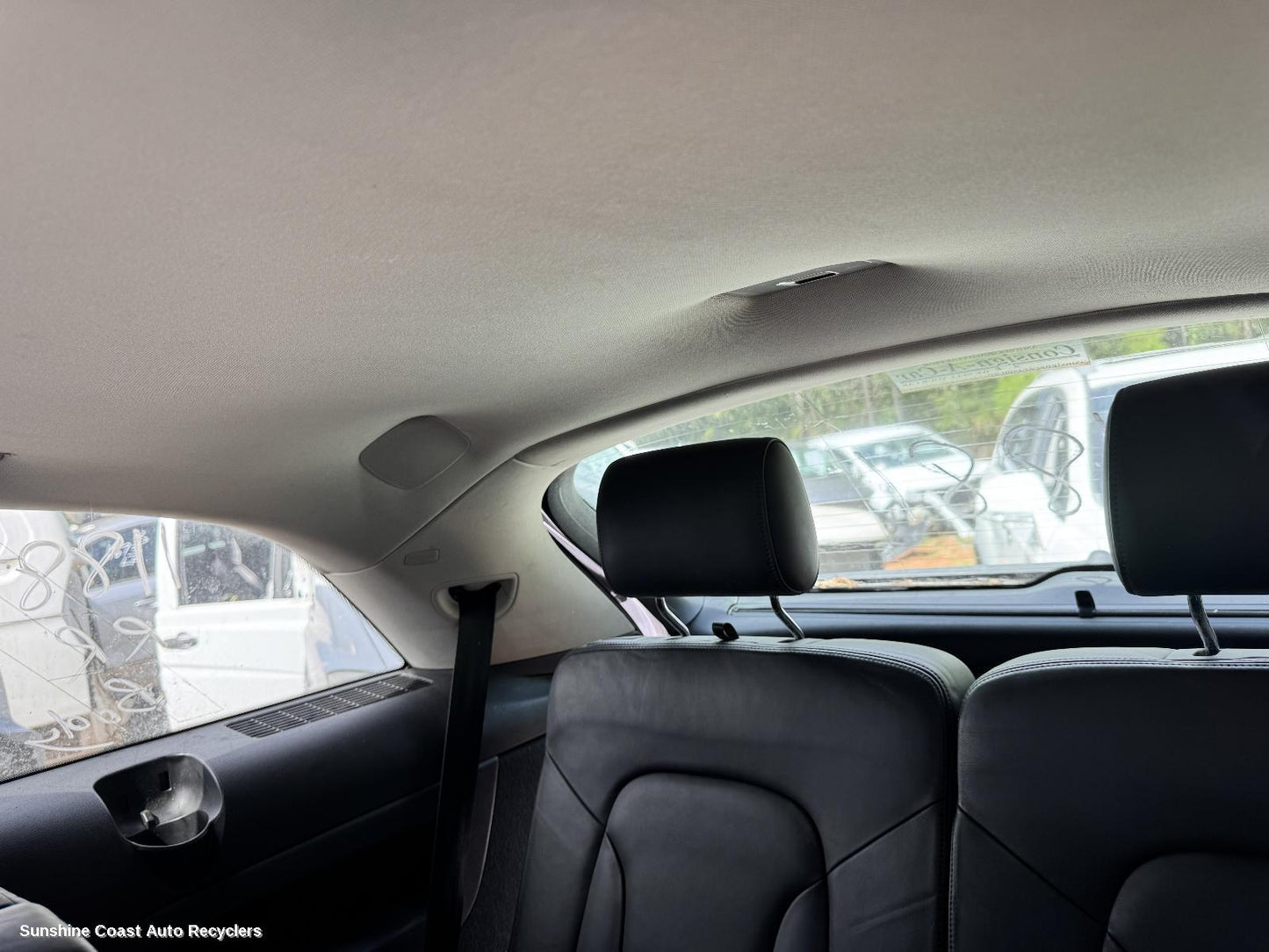 2006-2015 Audi Q7 Headrest