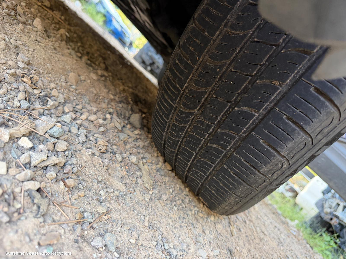 2016-2026 Renault Kaleos Tyre