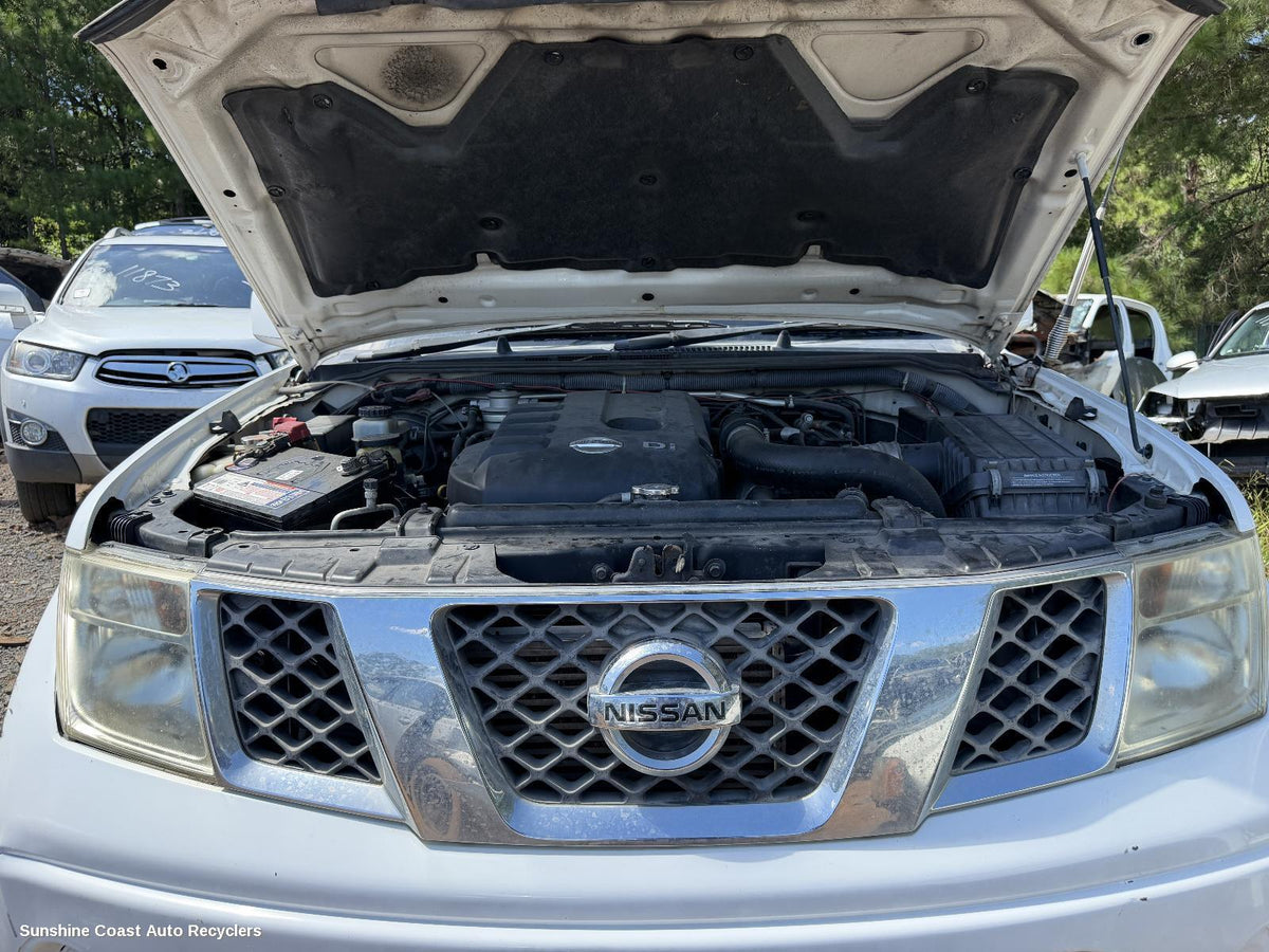 2005-2015 Nissan Navara Bonnet Lock Support