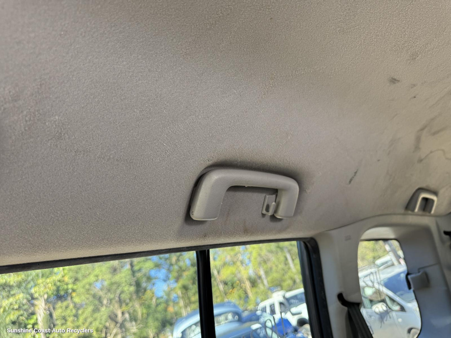 2010 Mitsubishi Pajero Grab Handle