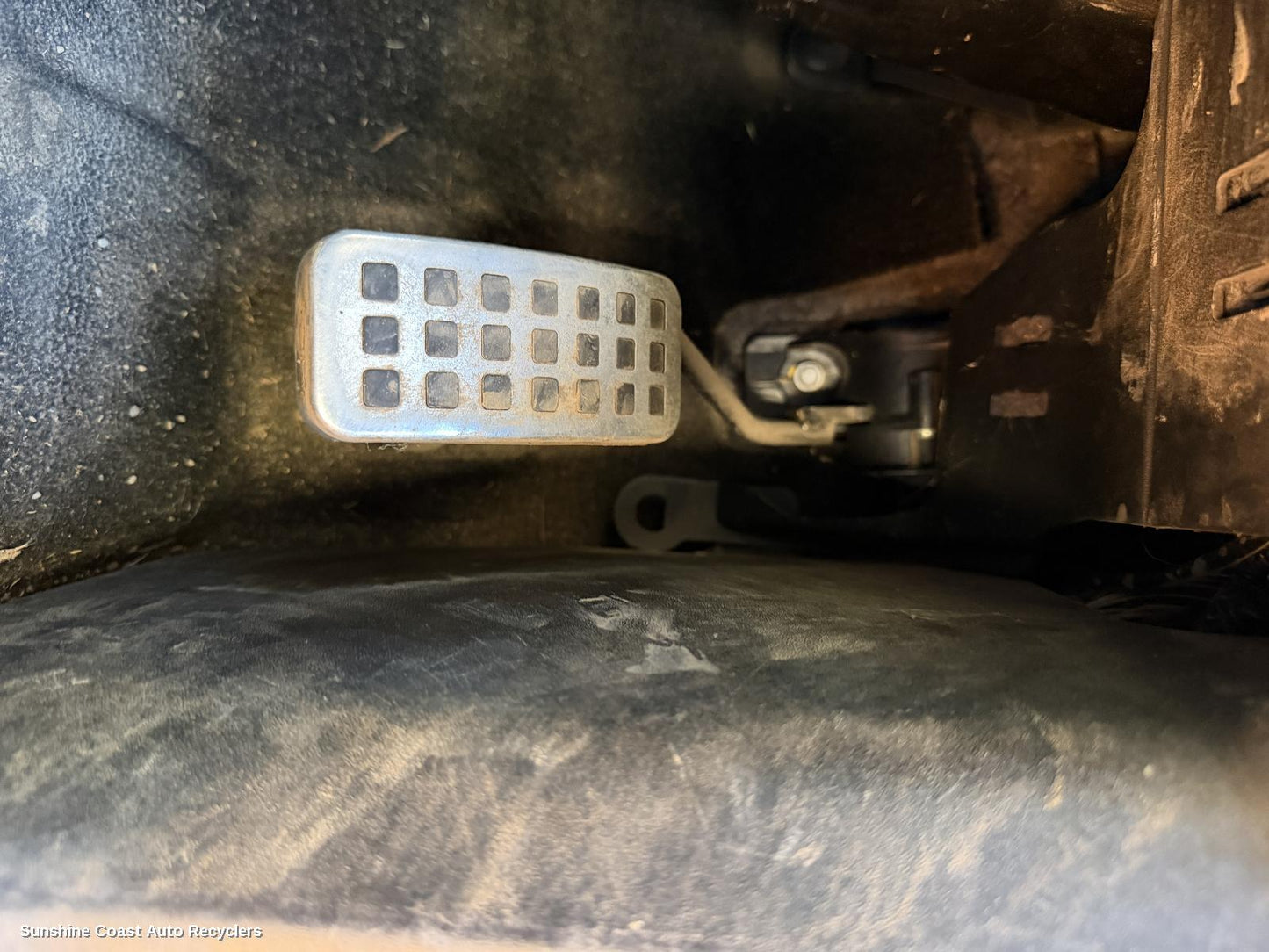 2006-2014 Mitsubishi Pajero Pedal Assembly