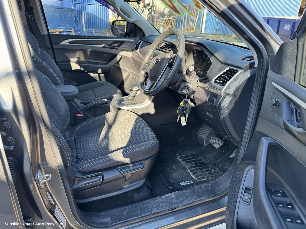 2017-2021 Ldv T60 Right Guard Liner