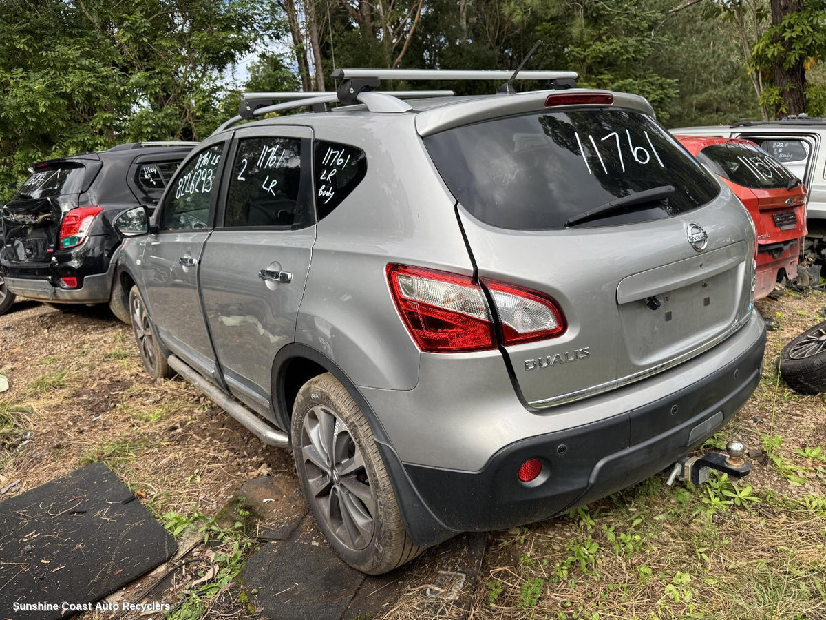 2010-2014 Nissan Dualis Rear Garnish