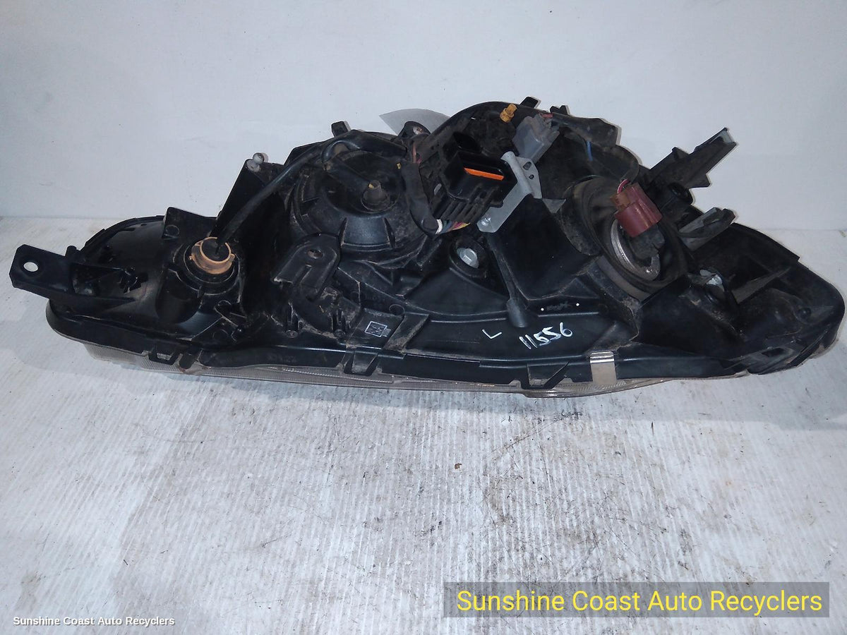 2009-2012 Mitsubishi Outlander Left Headlamp