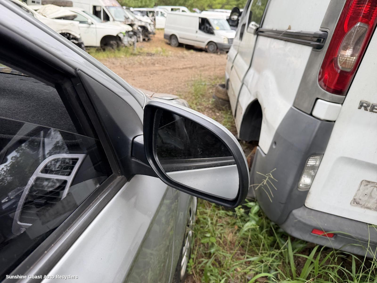 2010-2015 Hyundai I20 Right Door Mirror