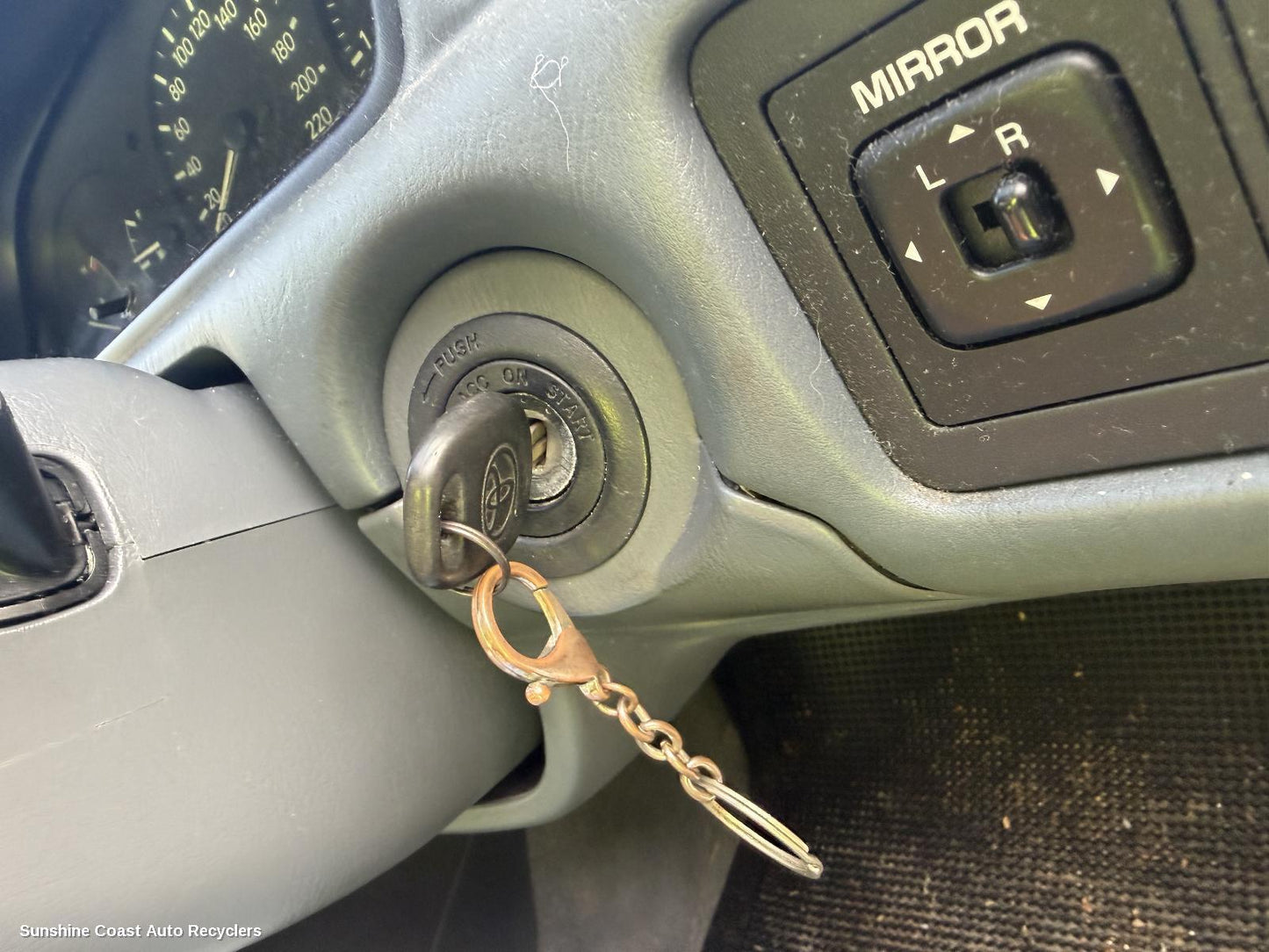 1997-2002 Toyota Camry Ignition W  Key