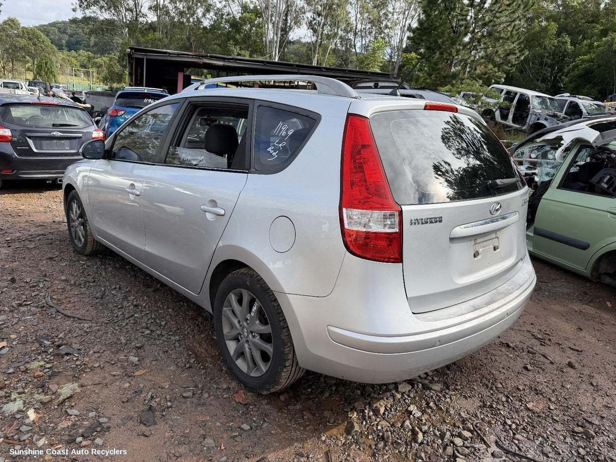 2007-2012 Hyundai I30 Bonnet Release