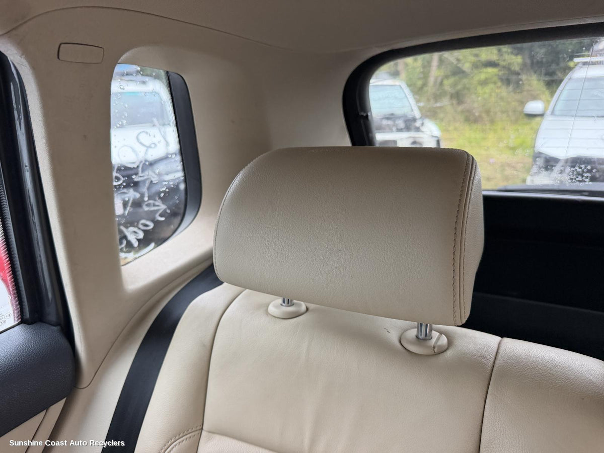 2008-2016 Volkswagen Tiguan Headrest