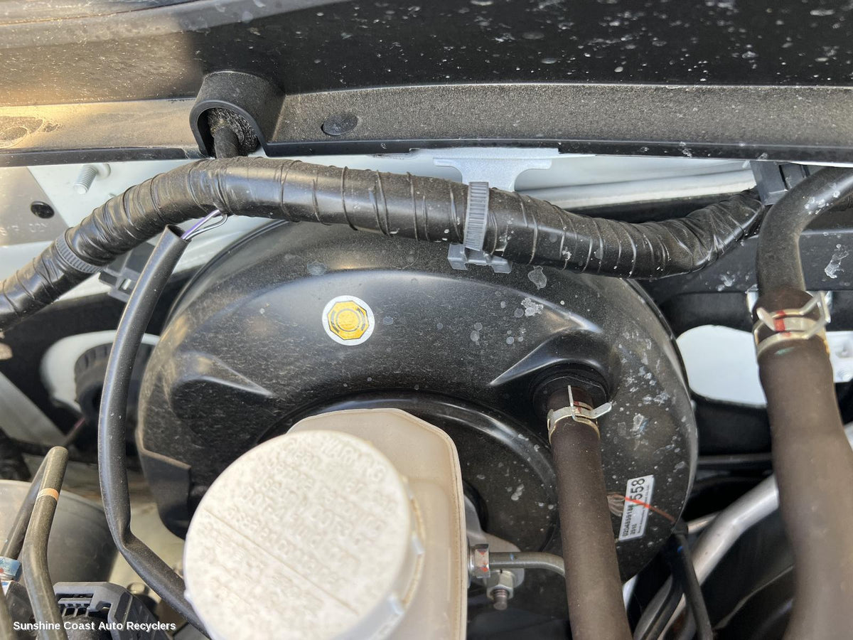 2018-2023 Mitsubishi Triton Brake Booster