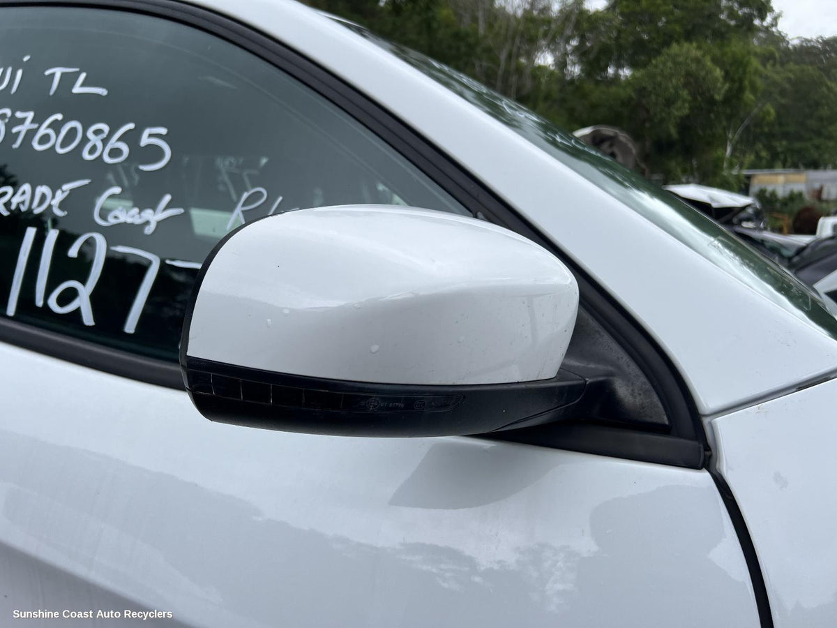 2014-2018 Jeep Cherokee Right Door Mirror