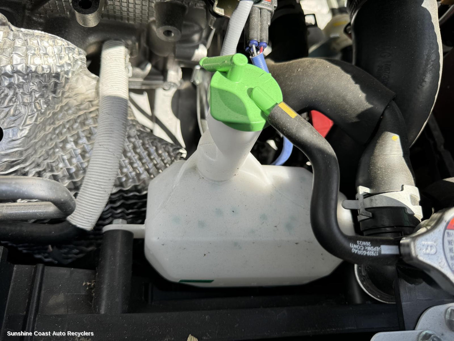 2023 Suzuki S-cross Overflow Bottle