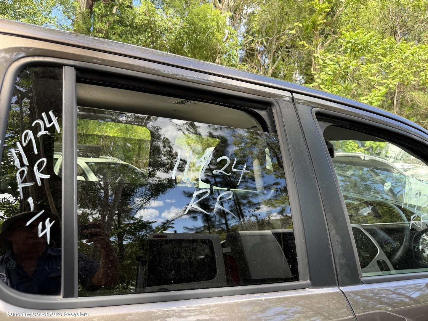 2010-2022 Volkswagen Amarok Right Rear Door Window