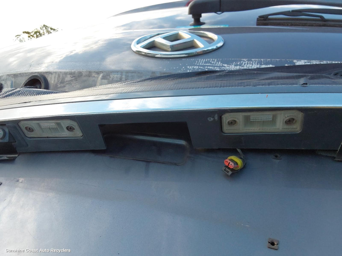 2015-2025 Ldv G10 Number Plate Lamp