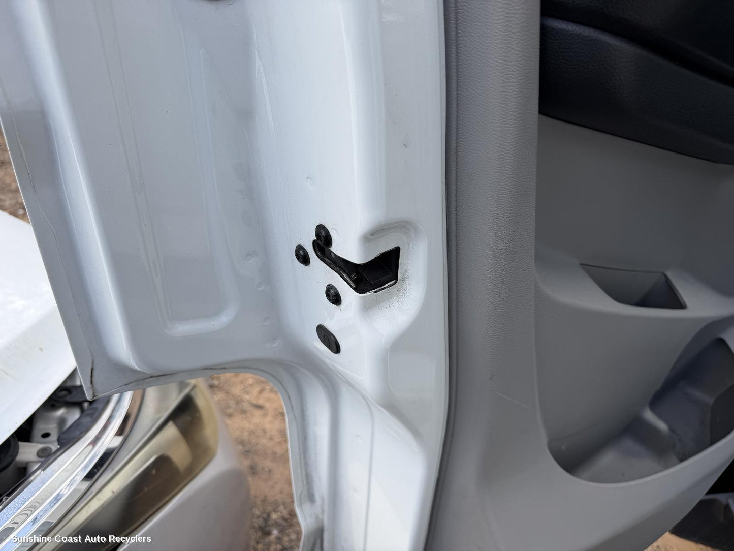 2020-2026 Ldv Deliver 9 Door Boot Gate Lock