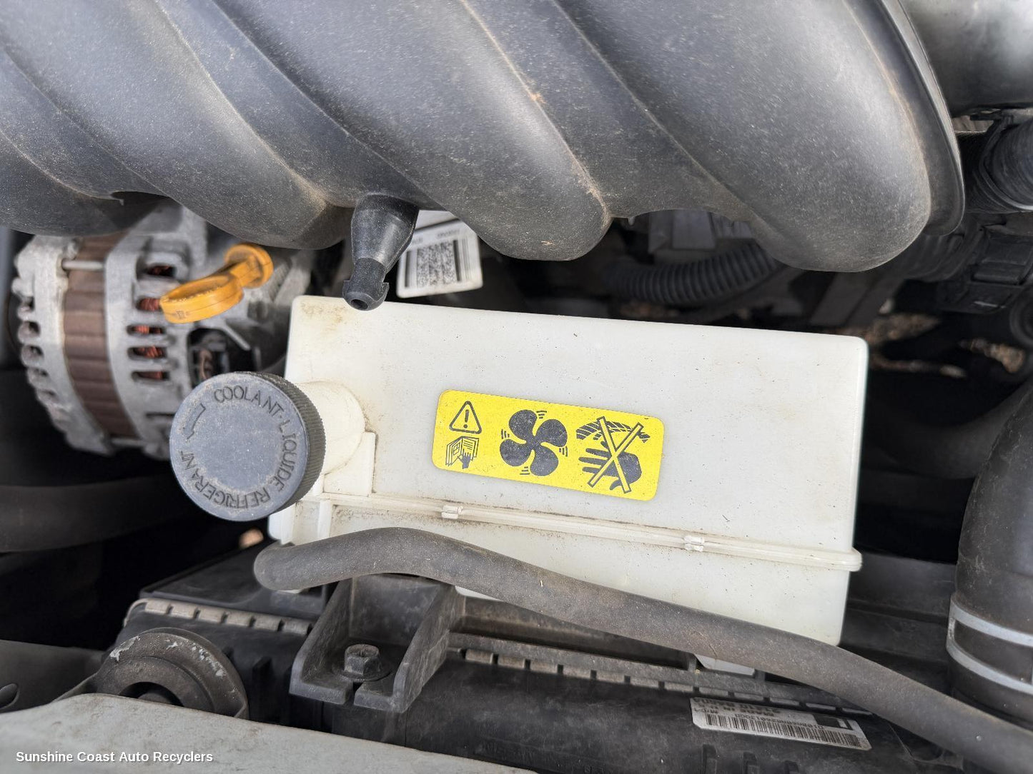 2014 Nissan Juke Overflow Bottle