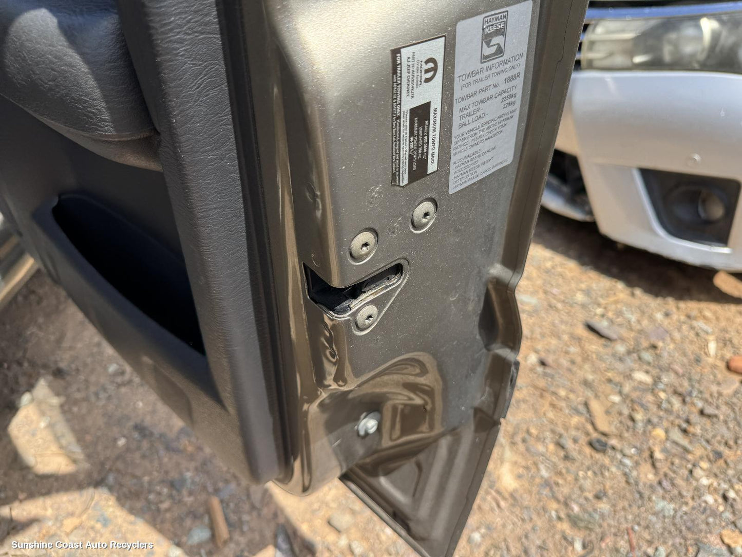 2004 Jeep Cherokee Door Boot Gate Lock