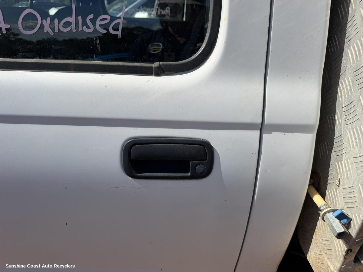 1997-2015 Nissan Navara Door Handle