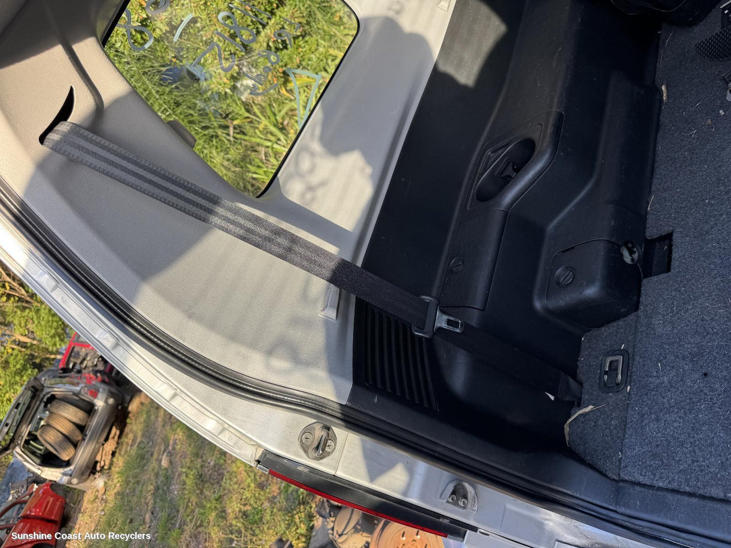 2002 Mitsubishi Pajero Seatbelt Stalk