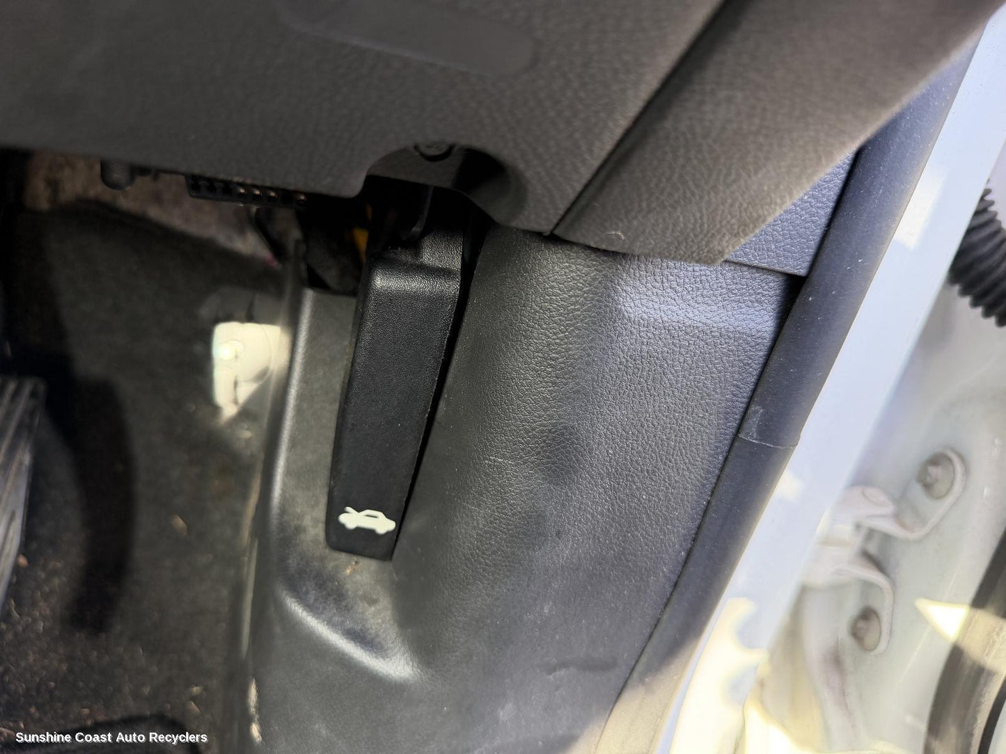 2013-2020 Holden Trax Bonnet Release