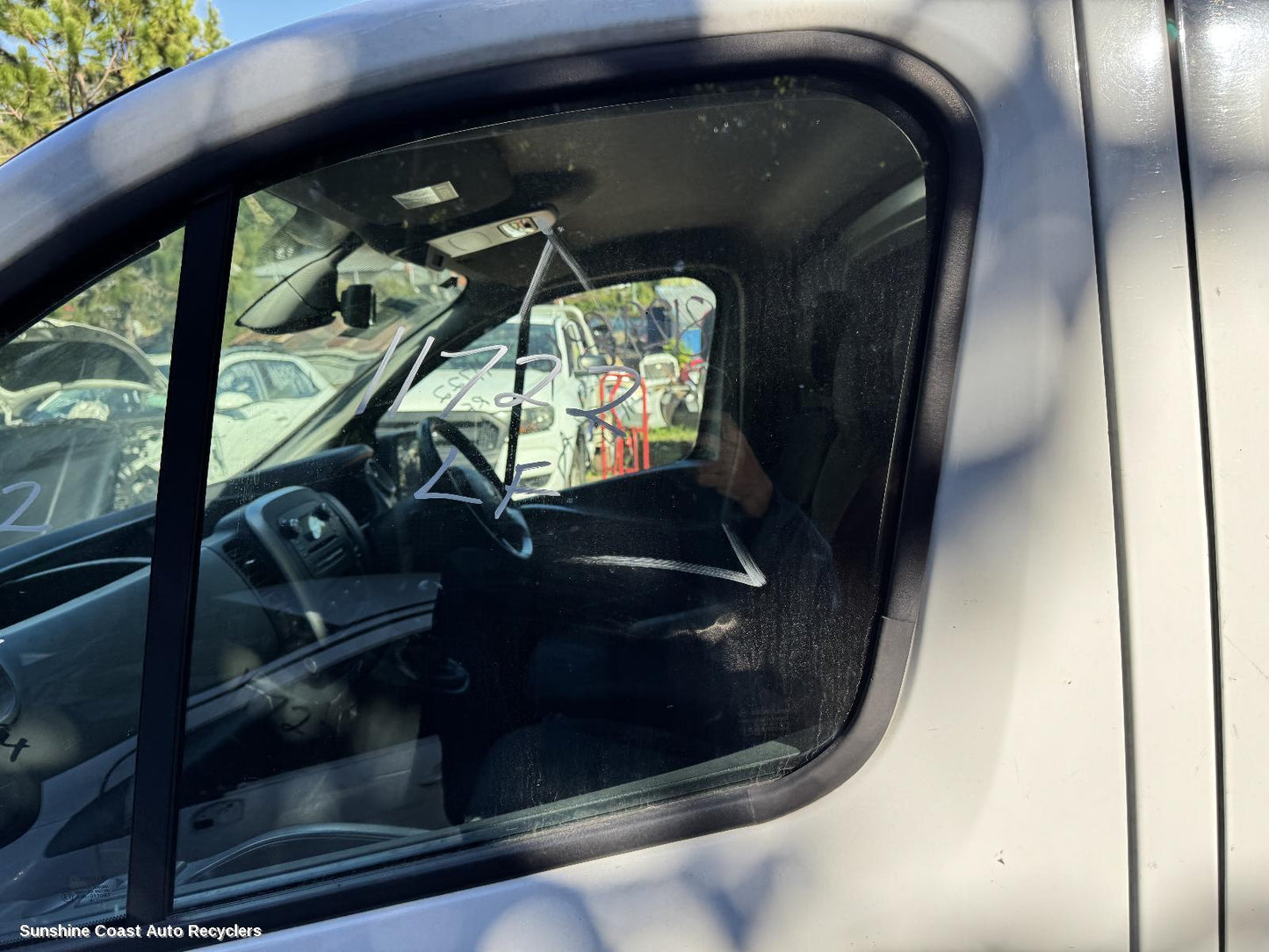 2015-2026 Renault Trafic Left Front Door Window