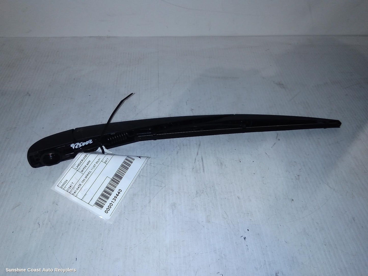 2017 Toyota Landcruiser Wiper Arm