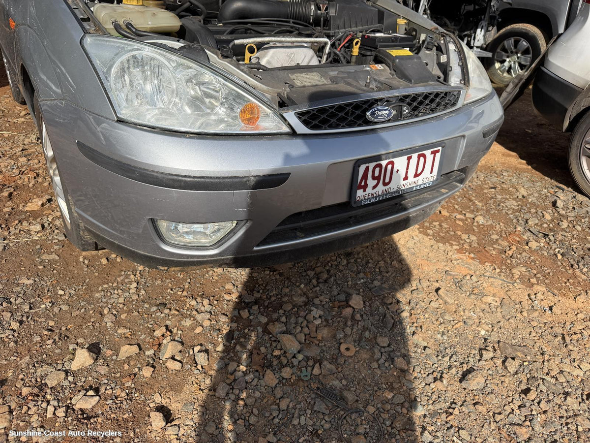 2001-2005 Ford Focus Right Headlamp