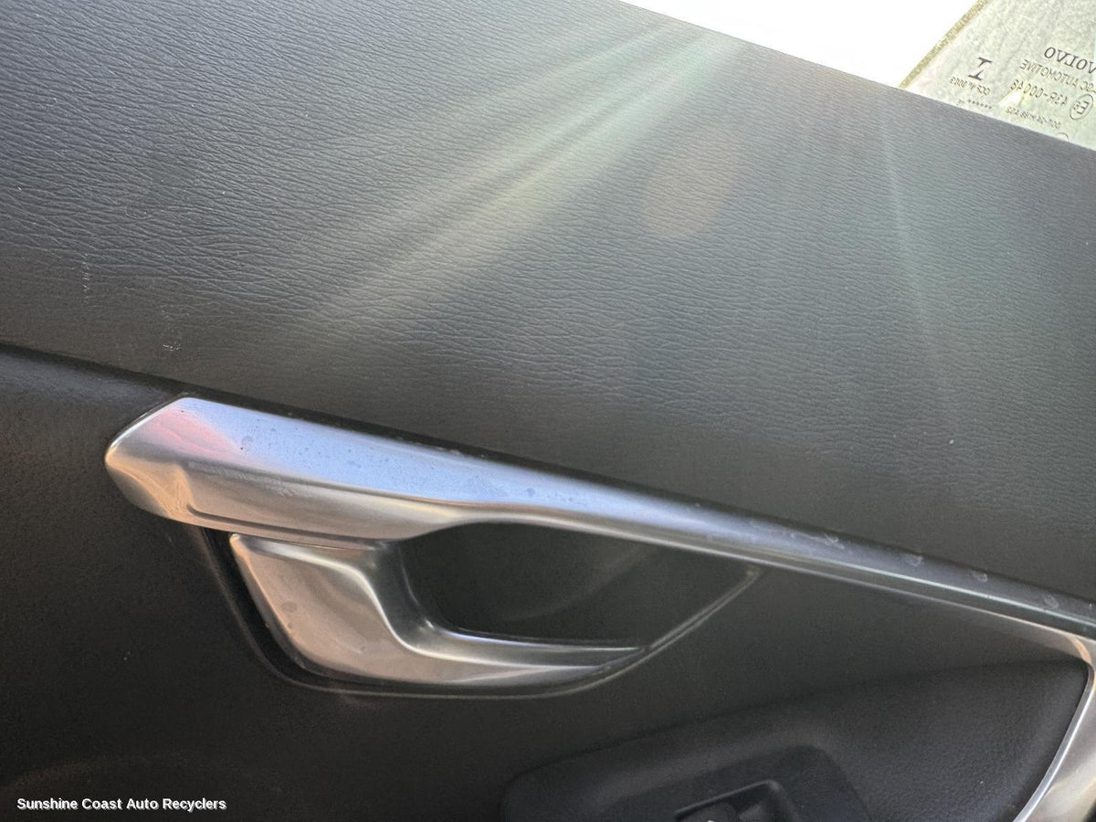 2013-2019 Volvo S40 Door Handle