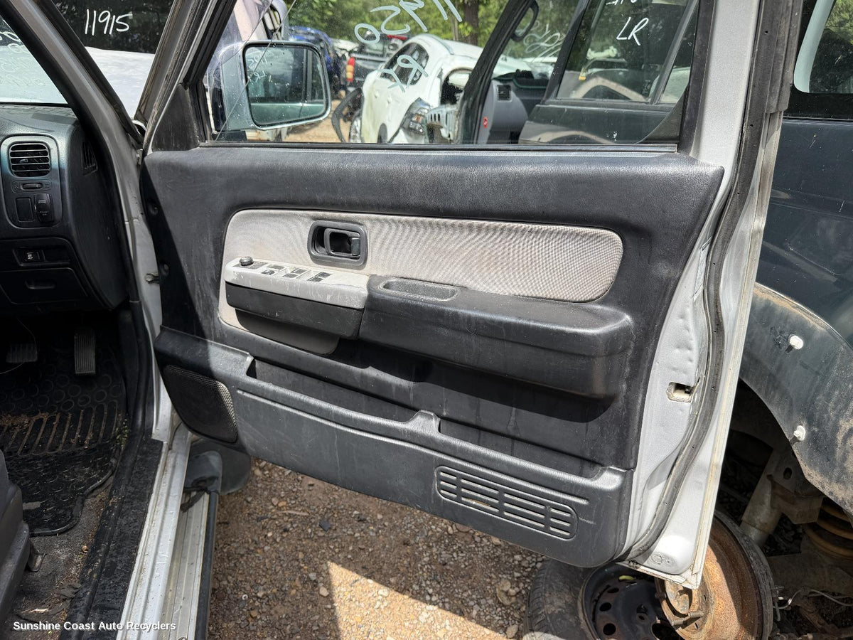 2001-2015 Nissan Navara Misc Switch Relay