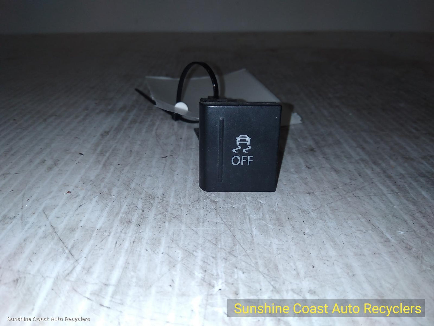 2013 Volkswagen Amarok Misc Switch Relay