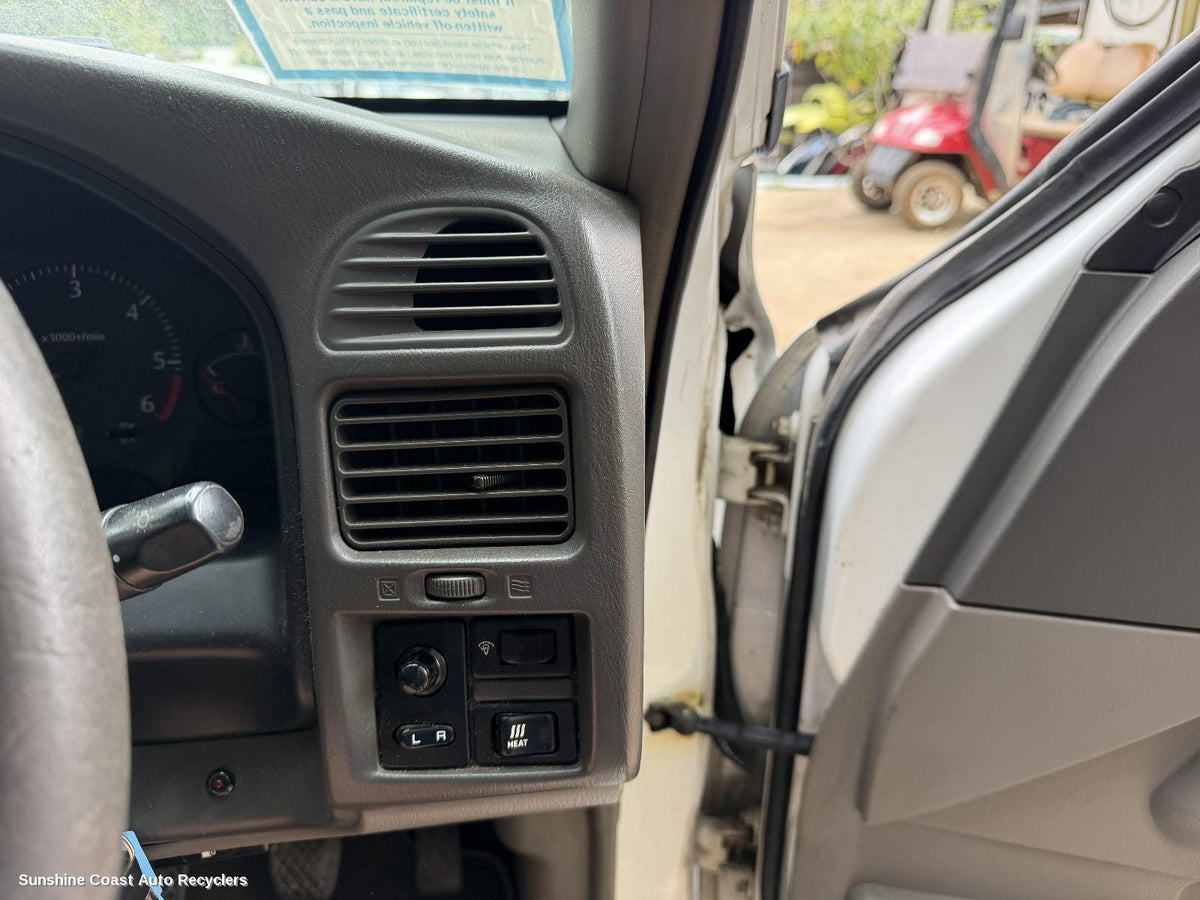 1997-2017 Nissan Patrol Misc Switch Relay